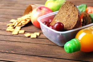 Sandwich cola and fruit